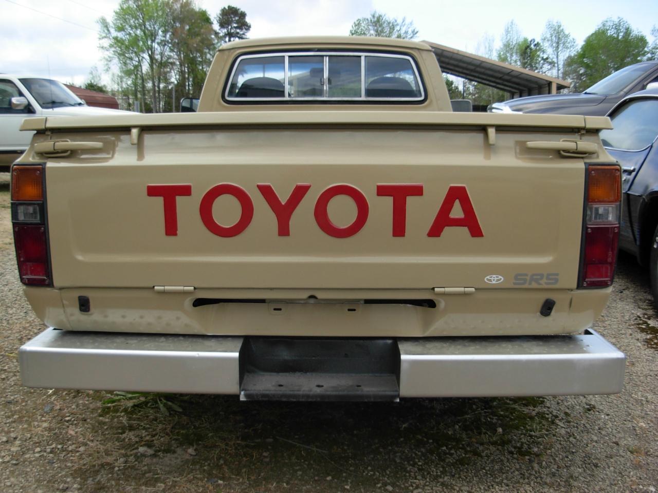 Toyota 2WD Pickups Long Bed Deluxe 1966