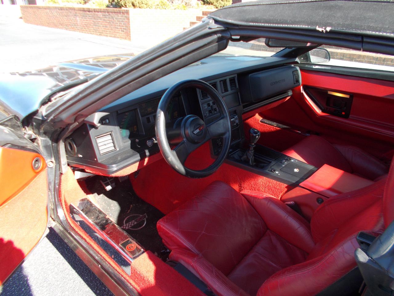 Chevrolet Corvette Stingray Convertible  1988