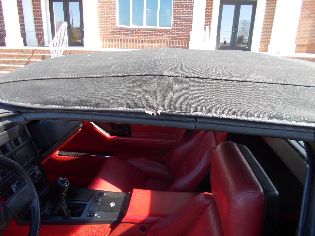 Chevrolet Corvette Stingray Convertible  1988