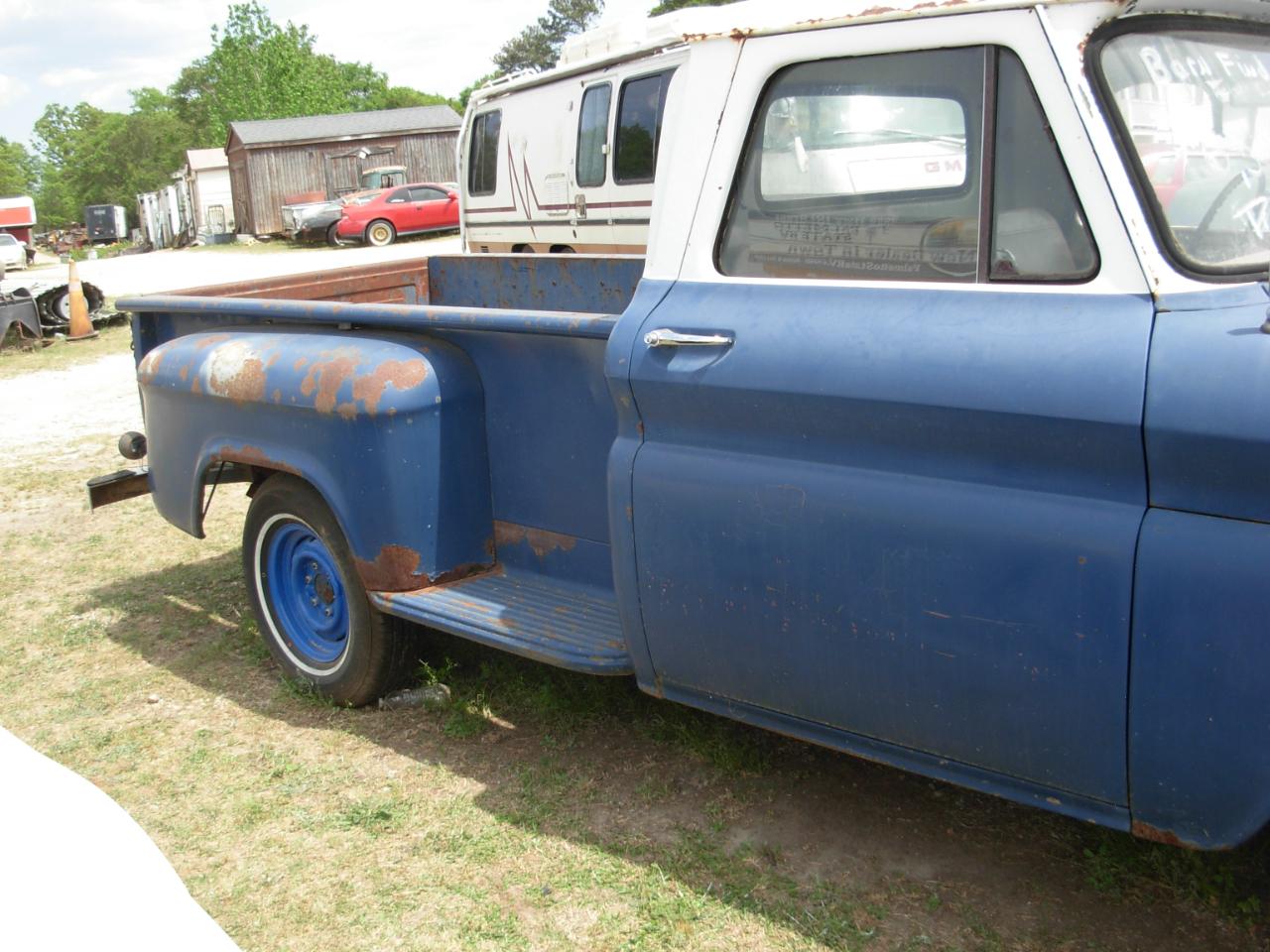 GMC 1/2 Ton Pickups Fleetside 117.5" 1965