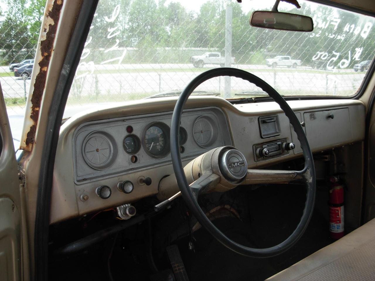 GMC 1/2 Ton Pickups Fleetside 117.5" 1965
