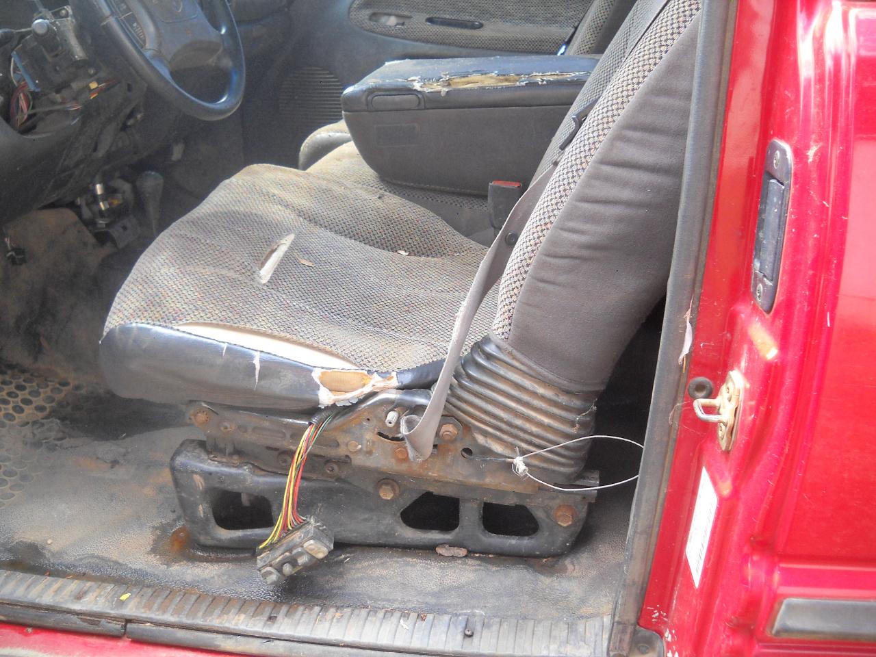 Dodge Ram 2500 Quad Cab Short Bed 4WD 1999