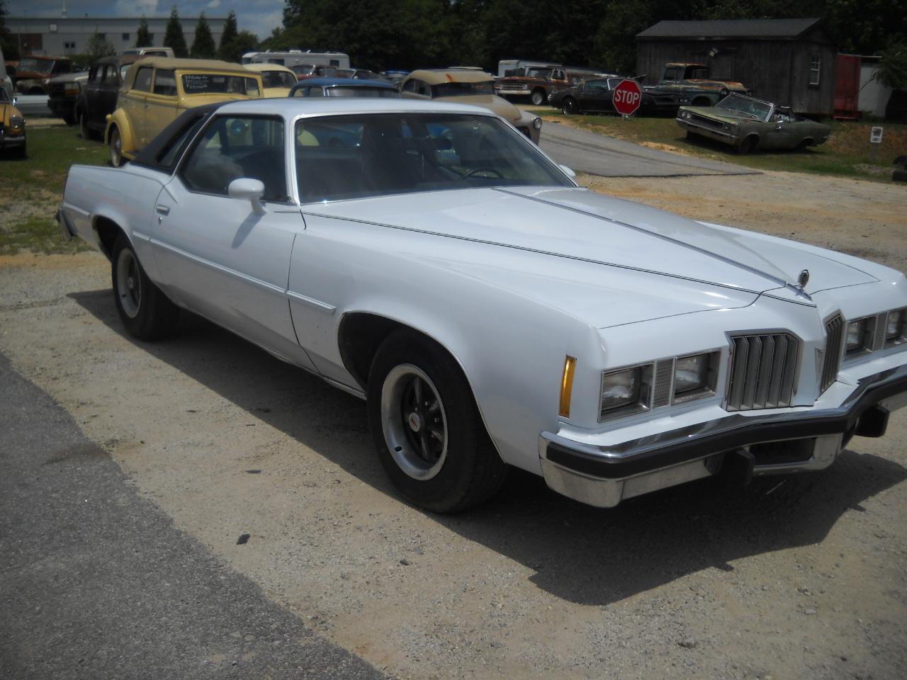 Pontiac Grand Prix 2dr Coupe 1977