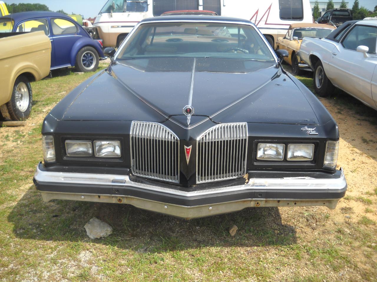 Pontiac Grand Prix 2dr Coupe 1976
