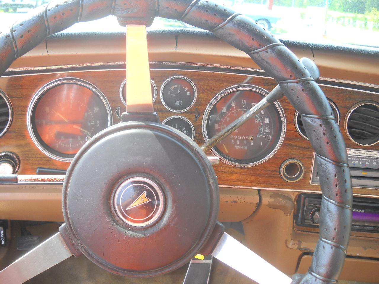 Pontiac Grand Prix 2dr Coupe 1976