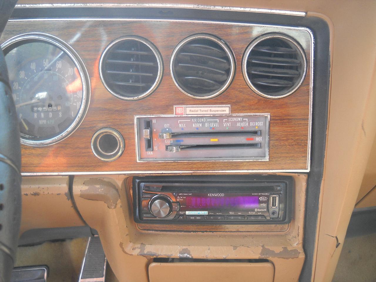 Pontiac Grand Prix 2dr Coupe 1976