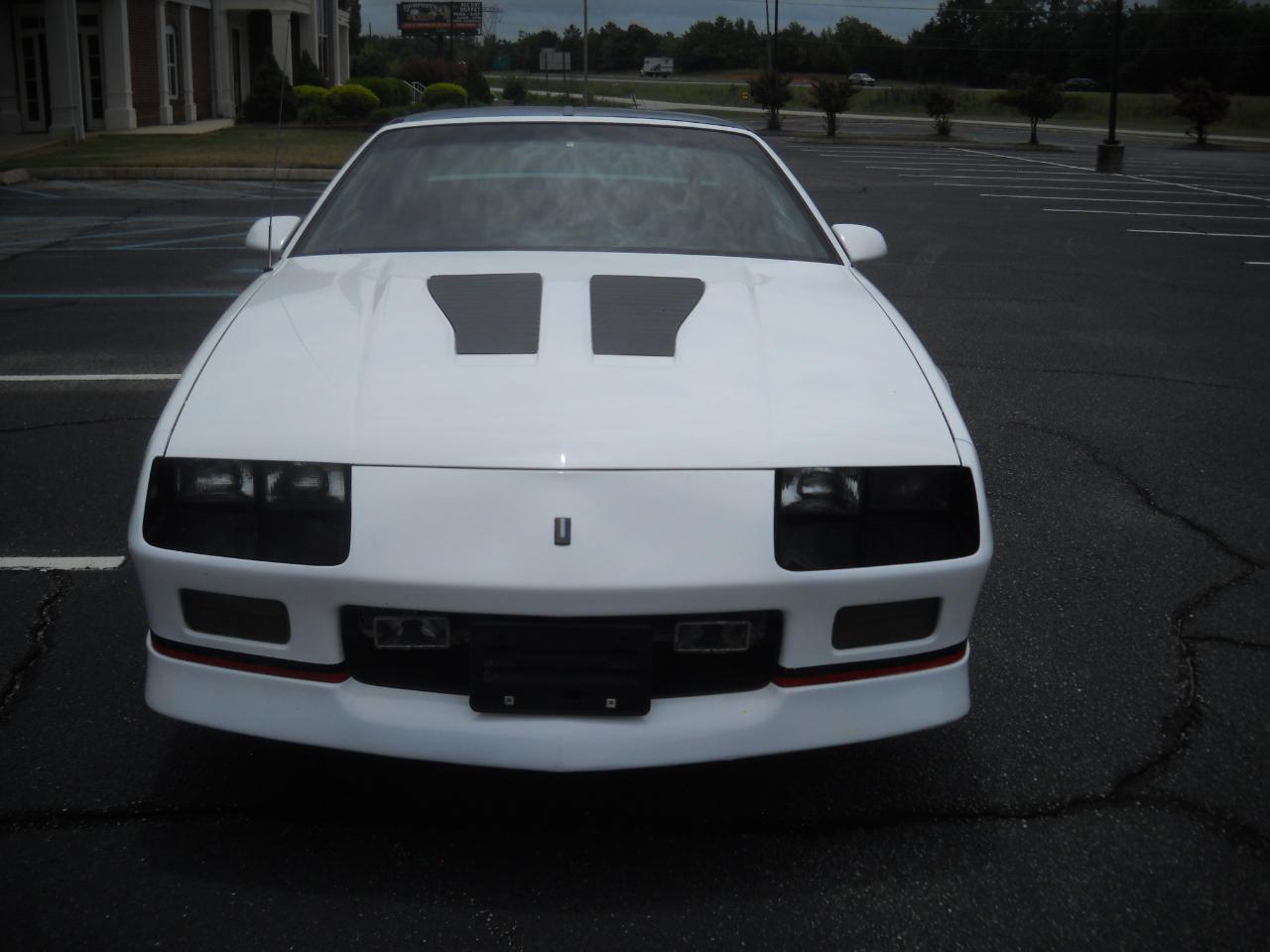 Chevrolet Camaro IROC Z coupe 1987