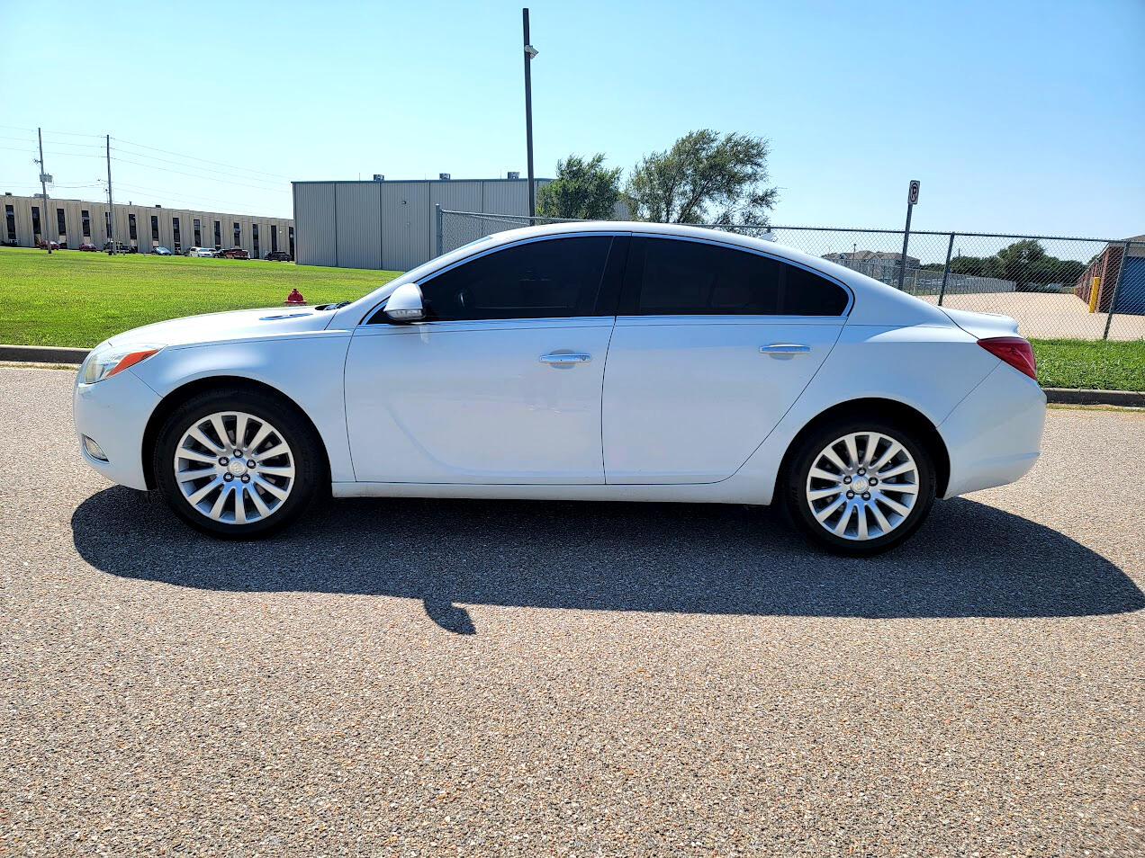 2013 Buick Regal Turbo Premium photo 3