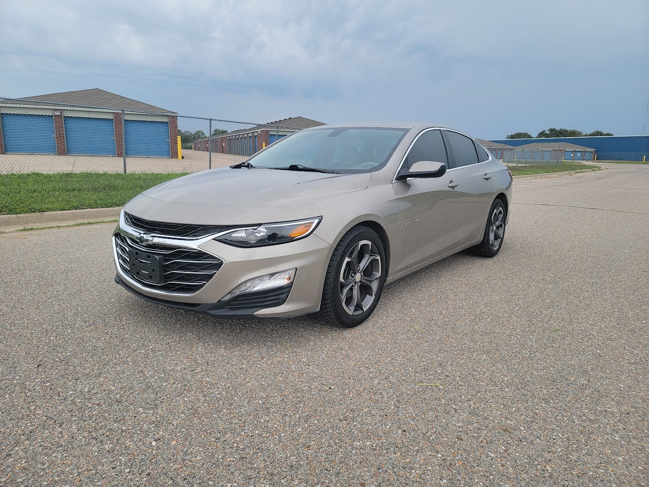 2022 Chevrolet Malibu 1LT photo 2