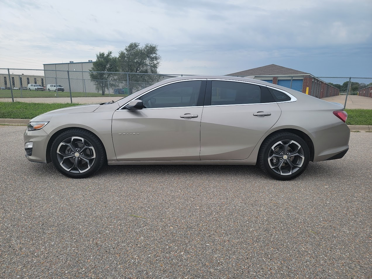 2022 Chevrolet Malibu 1LT photo 3