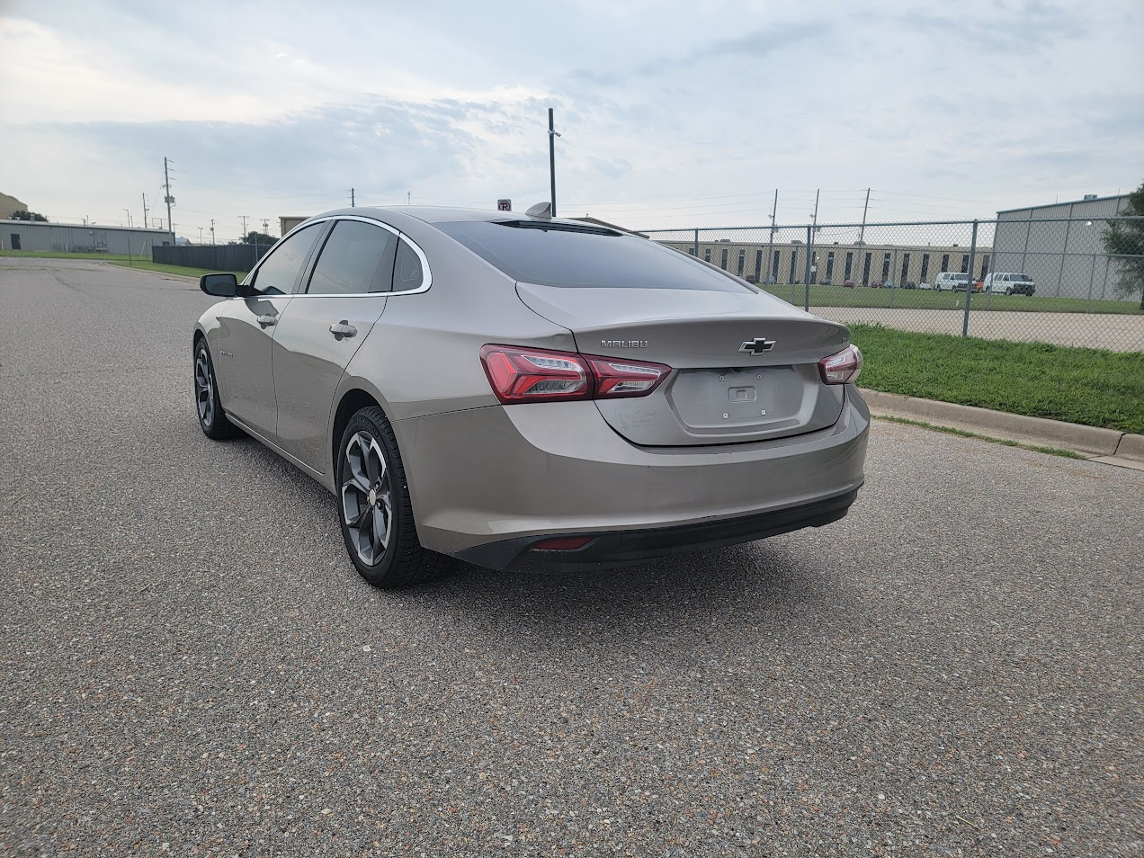 2022 Chevrolet Malibu 1LT photo 4