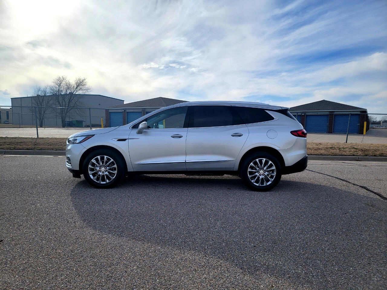 Buick Enclave FWD 4dr Essence 2019