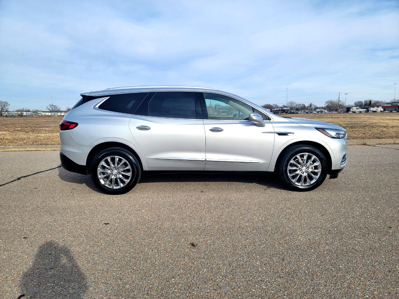 Buick Enclave FWD 4dr Essence 2019