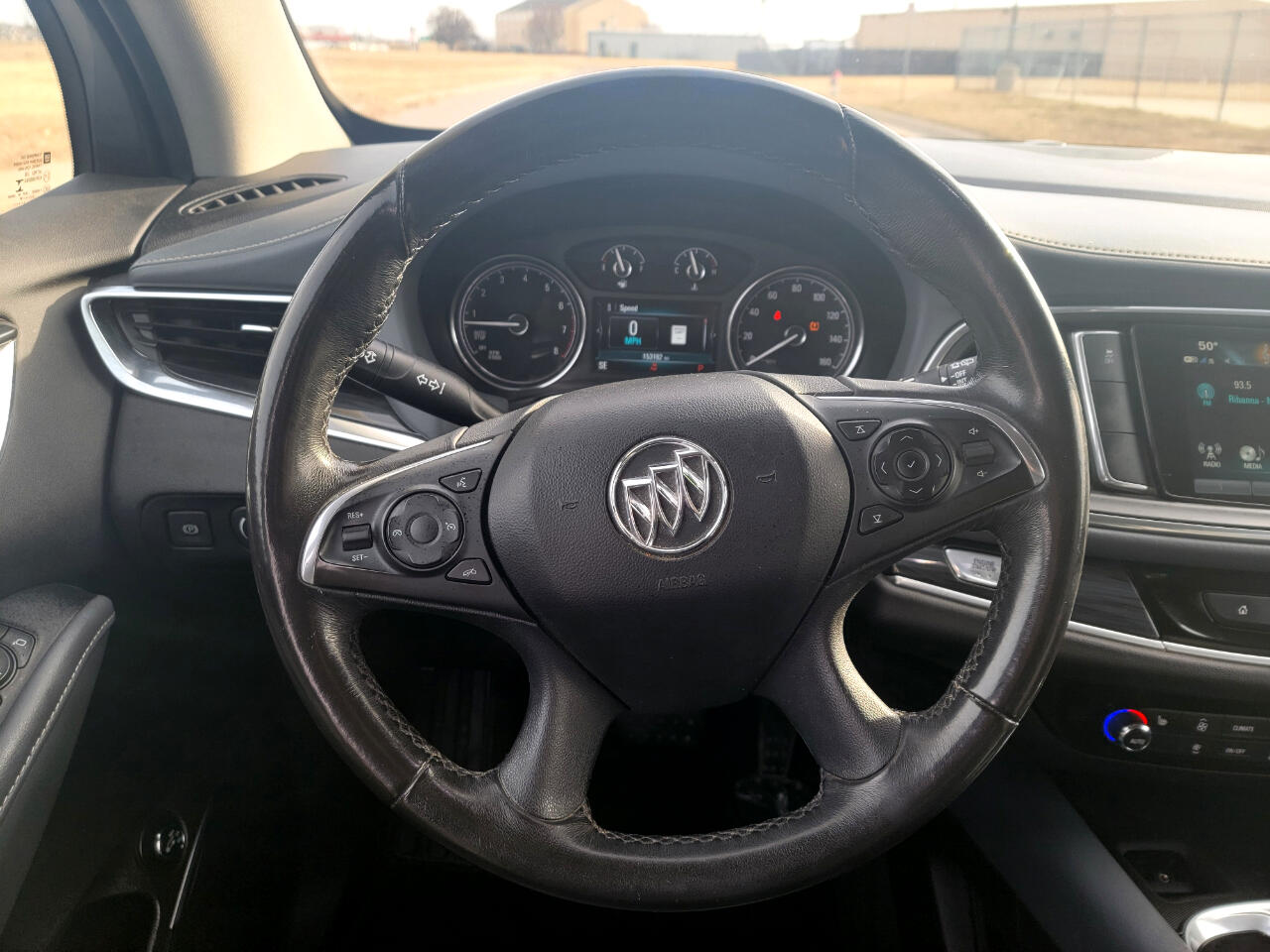 Buick Enclave FWD 4dr Essence 2019