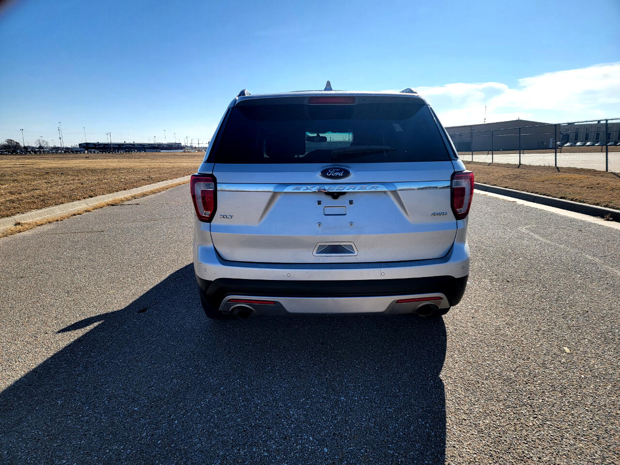 Ford Explorer 4WD 4dr XLT 2016