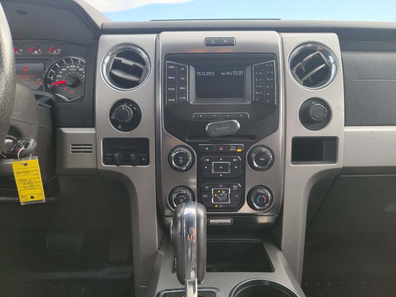 Ford F-150 4WD SuperCrew 145" Platinum 2013