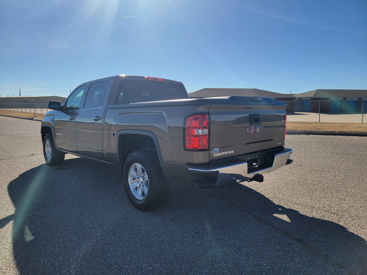 GMC Sierra 1500 4WD Crew Cab 143.5" SLE 2015