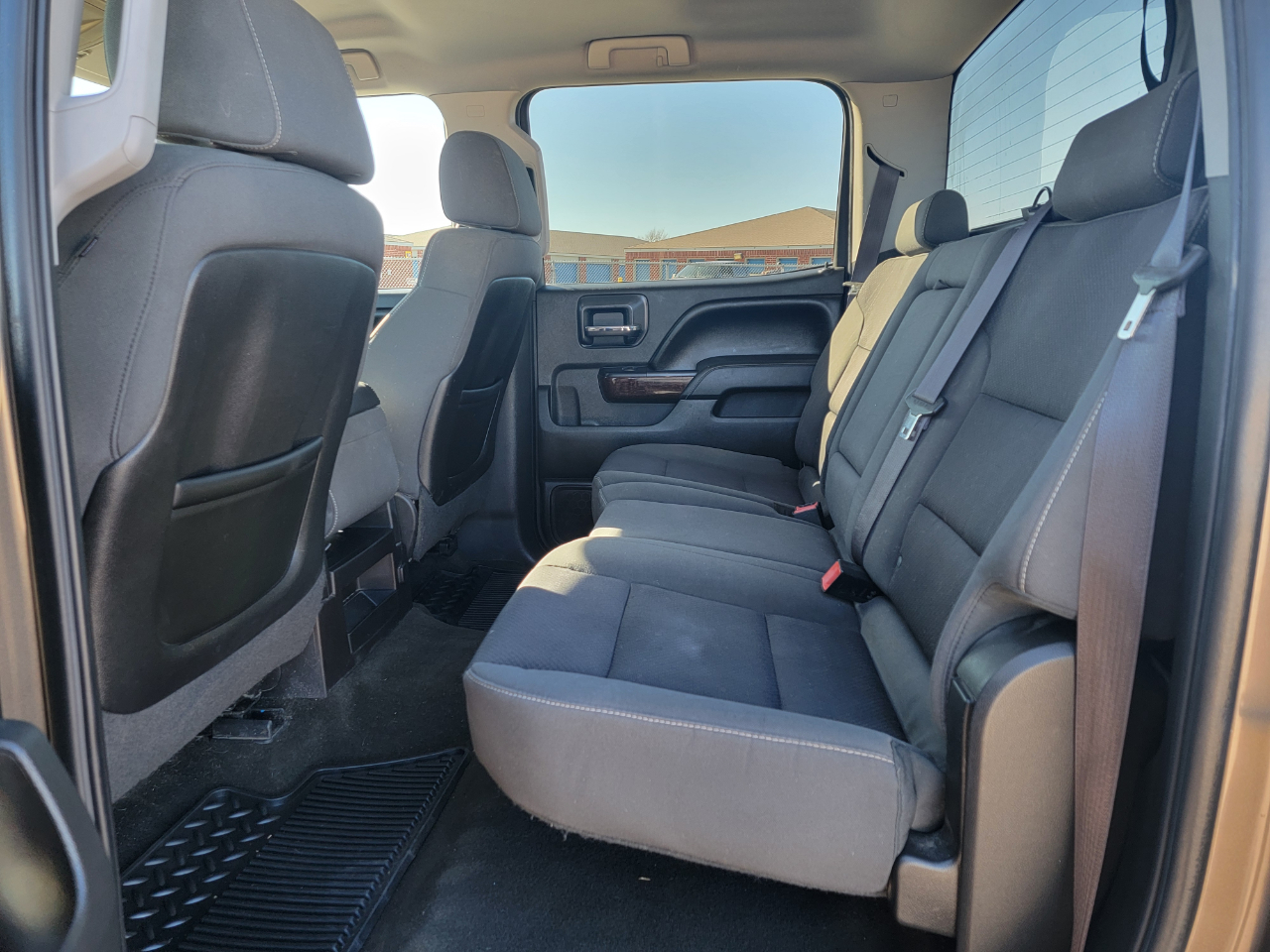 GMC Sierra 1500 4WD Crew Cab 143.5" SLE 2015