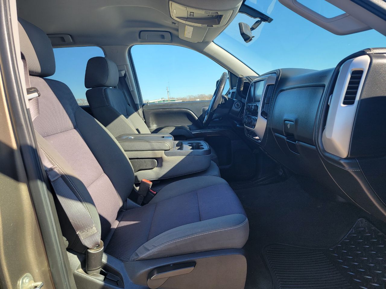 GMC Sierra 1500 4WD Crew Cab 143.5" SLE 2015