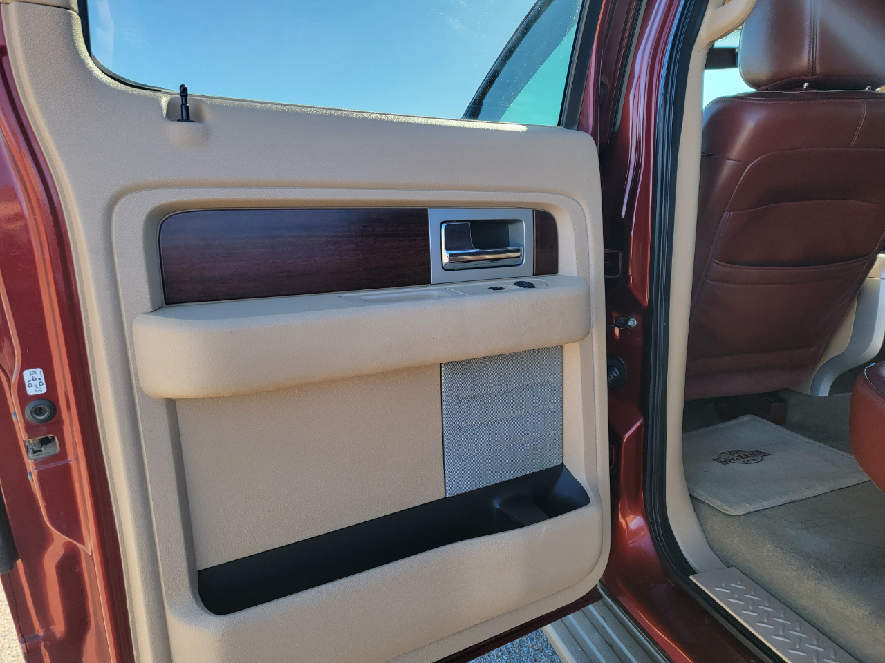 Ford F-150 4WD SuperCrew 145" King Ranch 2014