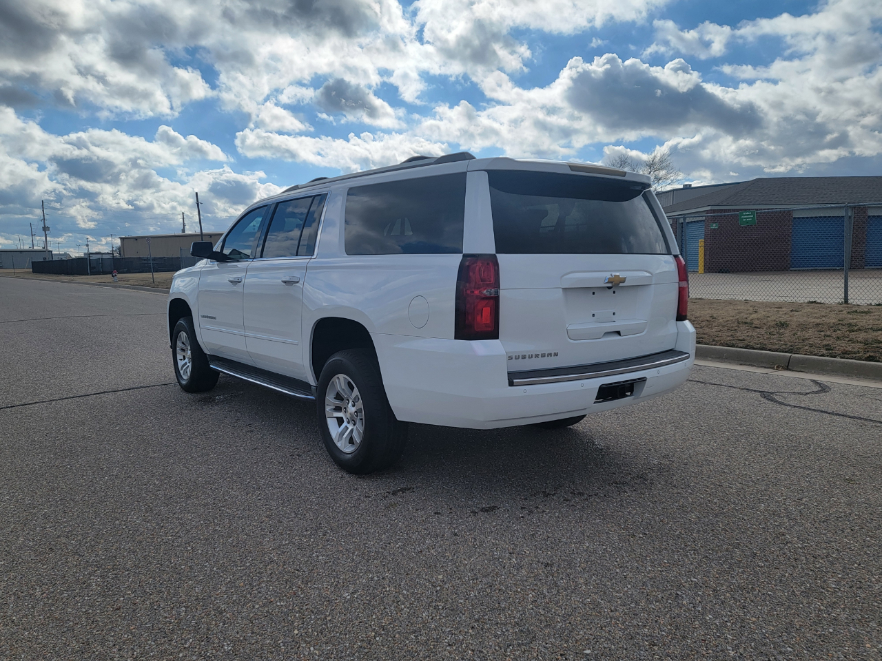 Chevrolet Suburban 4WD 4dr 1500 LTZ 2016