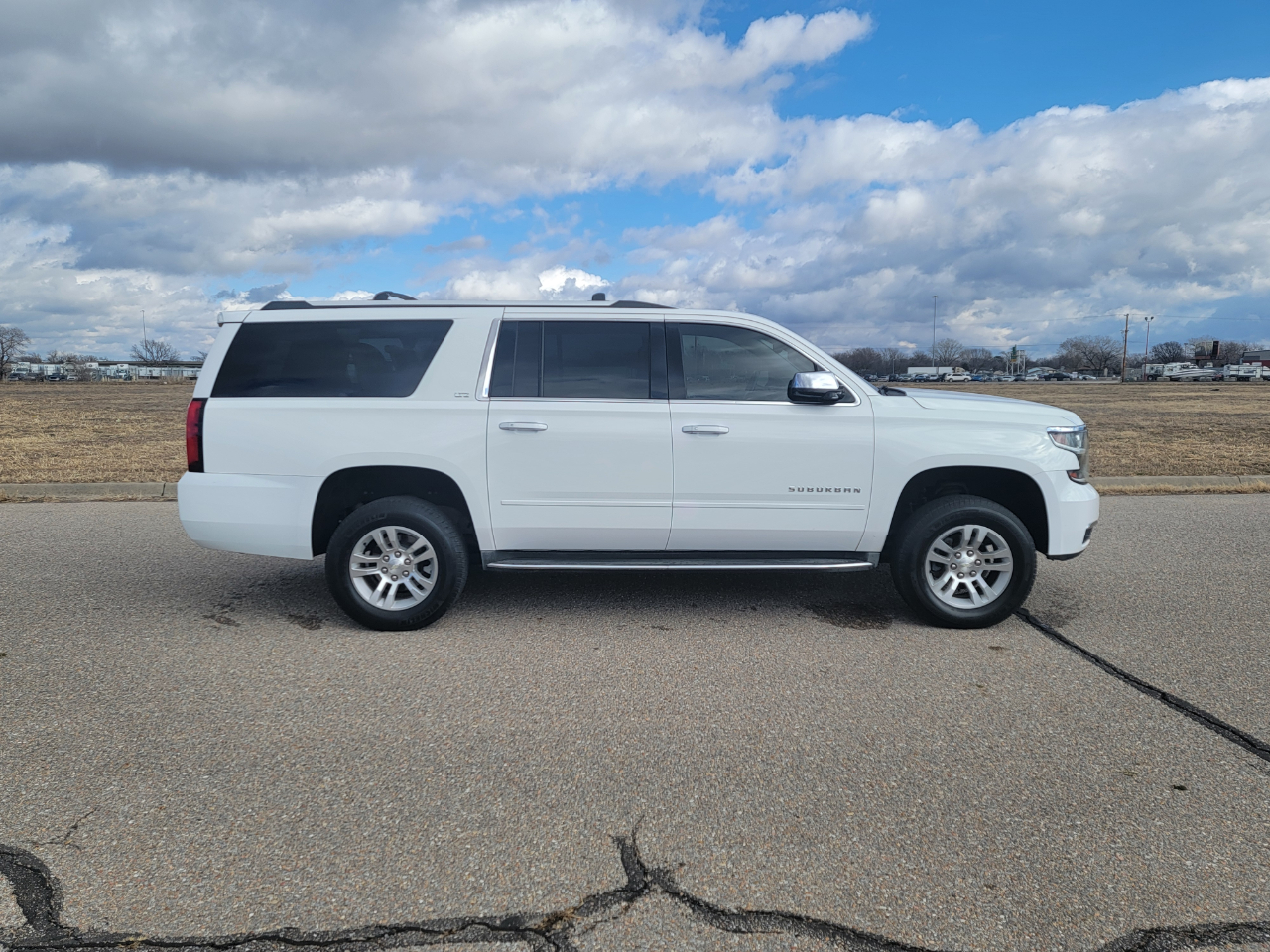 Chevrolet Suburban 4WD 4dr 1500 LTZ 2016