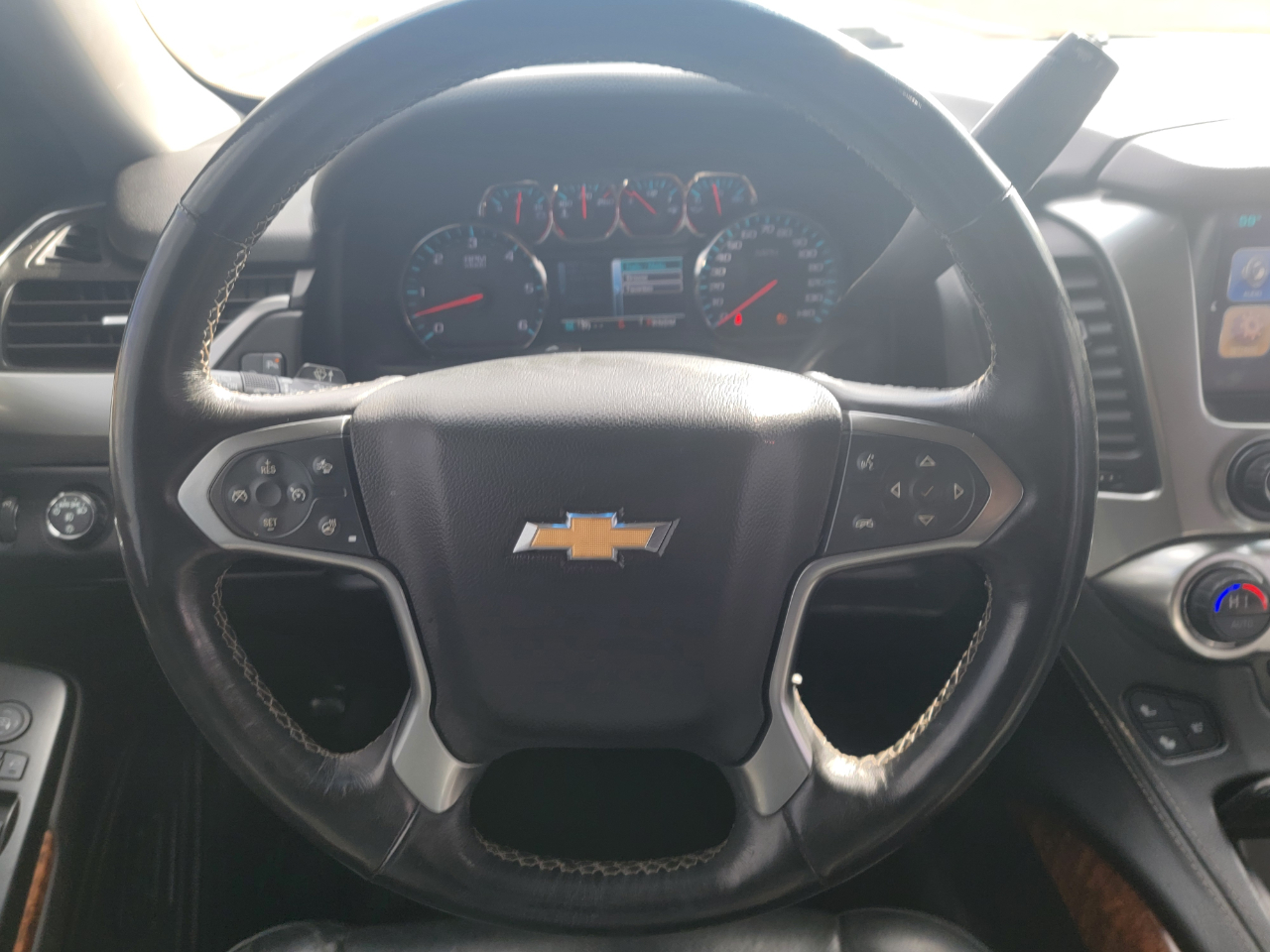 Chevrolet Suburban 4WD 4dr 1500 LTZ 2016