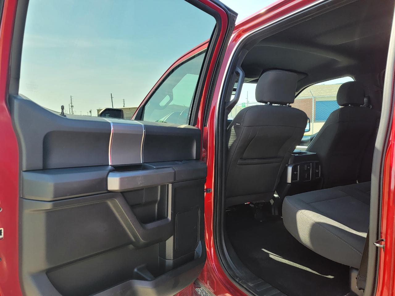 Ford F-150 2WD SuperCrew 157" King Ranch 2015