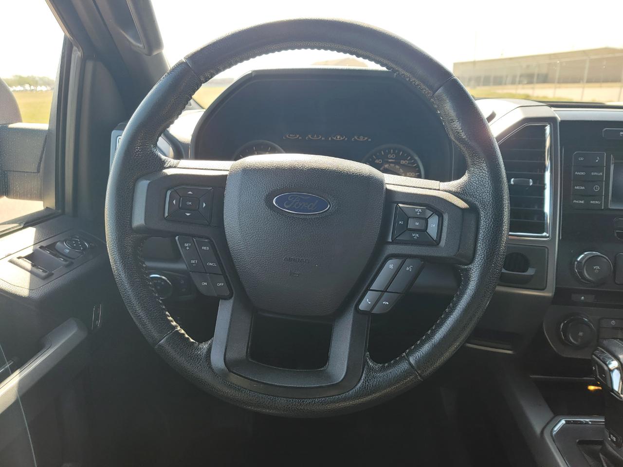 Ford F-150 2WD SuperCrew 157" King Ranch 2015