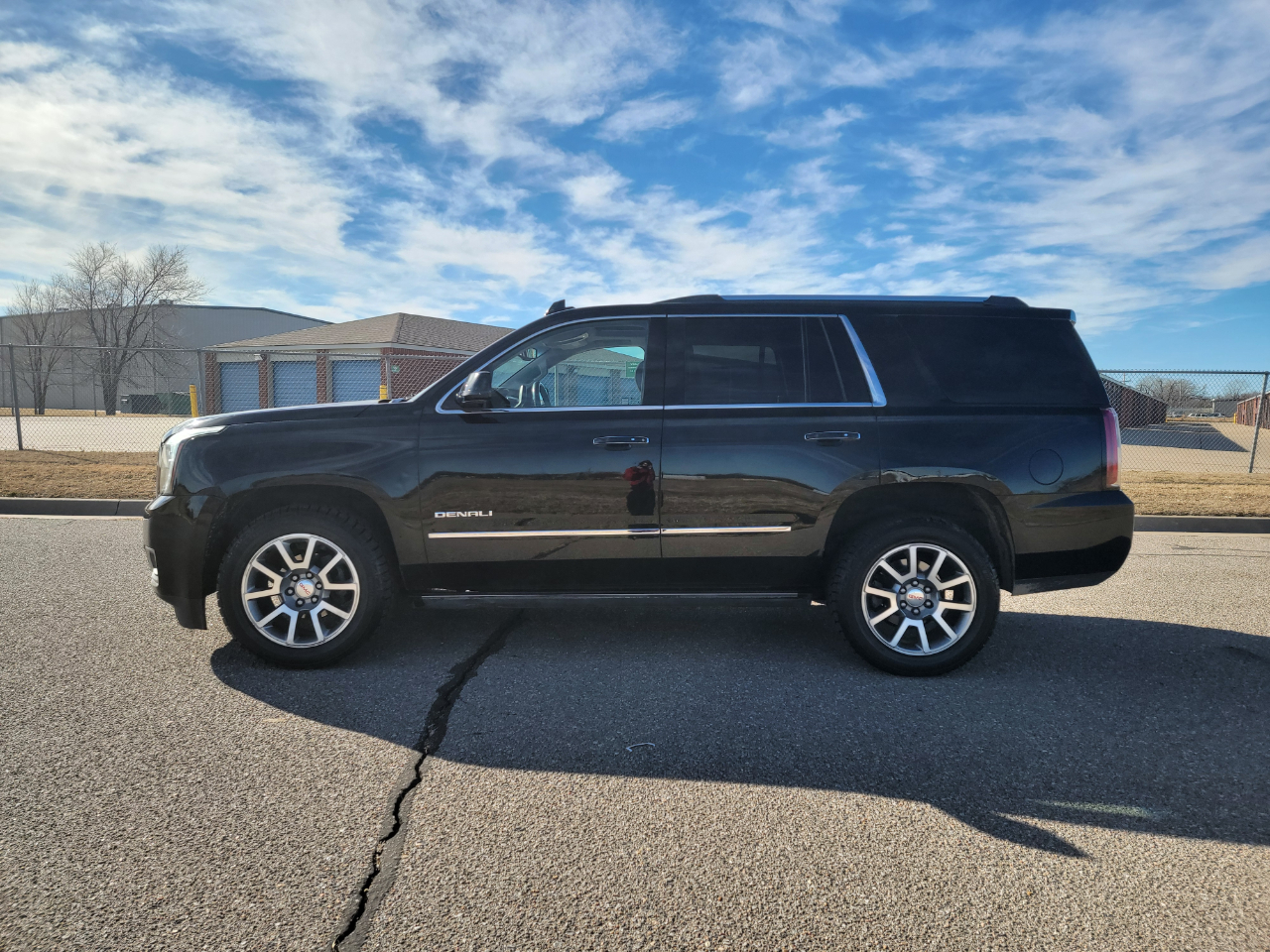 GMC Yukon 4WD 4dr Denali 2015