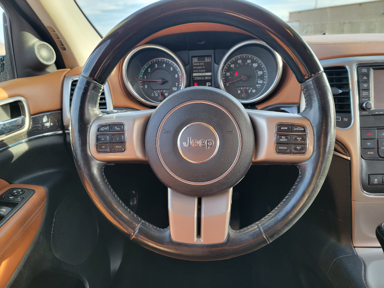 Jeep Grand Cherokee 4WD 4dr Overland Summit 2013