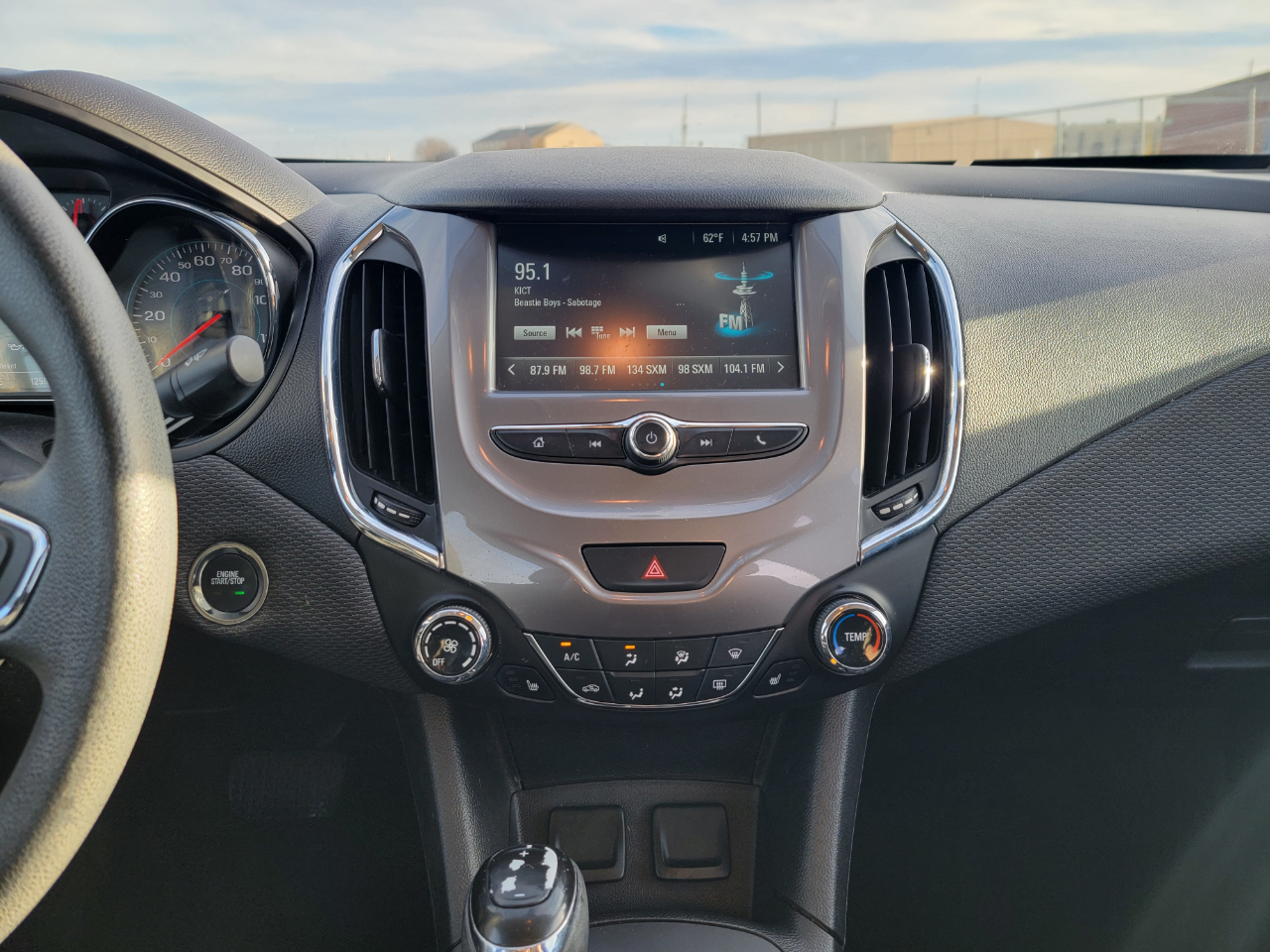 Chevrolet Cruze 4dr Sdn 1.4L LT w/1SD 2018