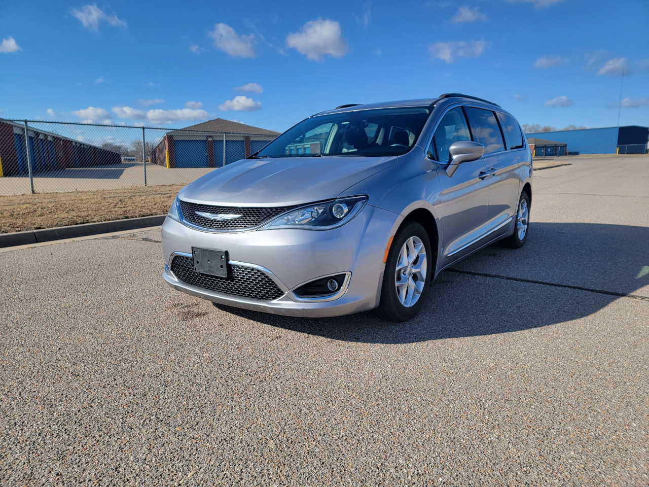 Chrysler Pacifica Touring-L FWD 2017