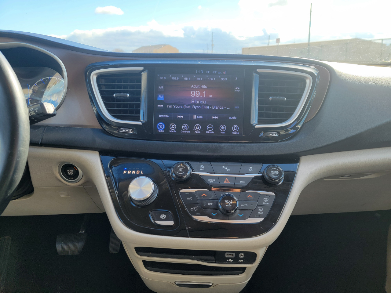 Chrysler Pacifica Touring-L FWD 2017