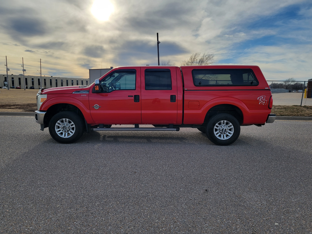 Ford Super Duty F-250 SRW 4WD Crew Cab 172" Platinum 2016