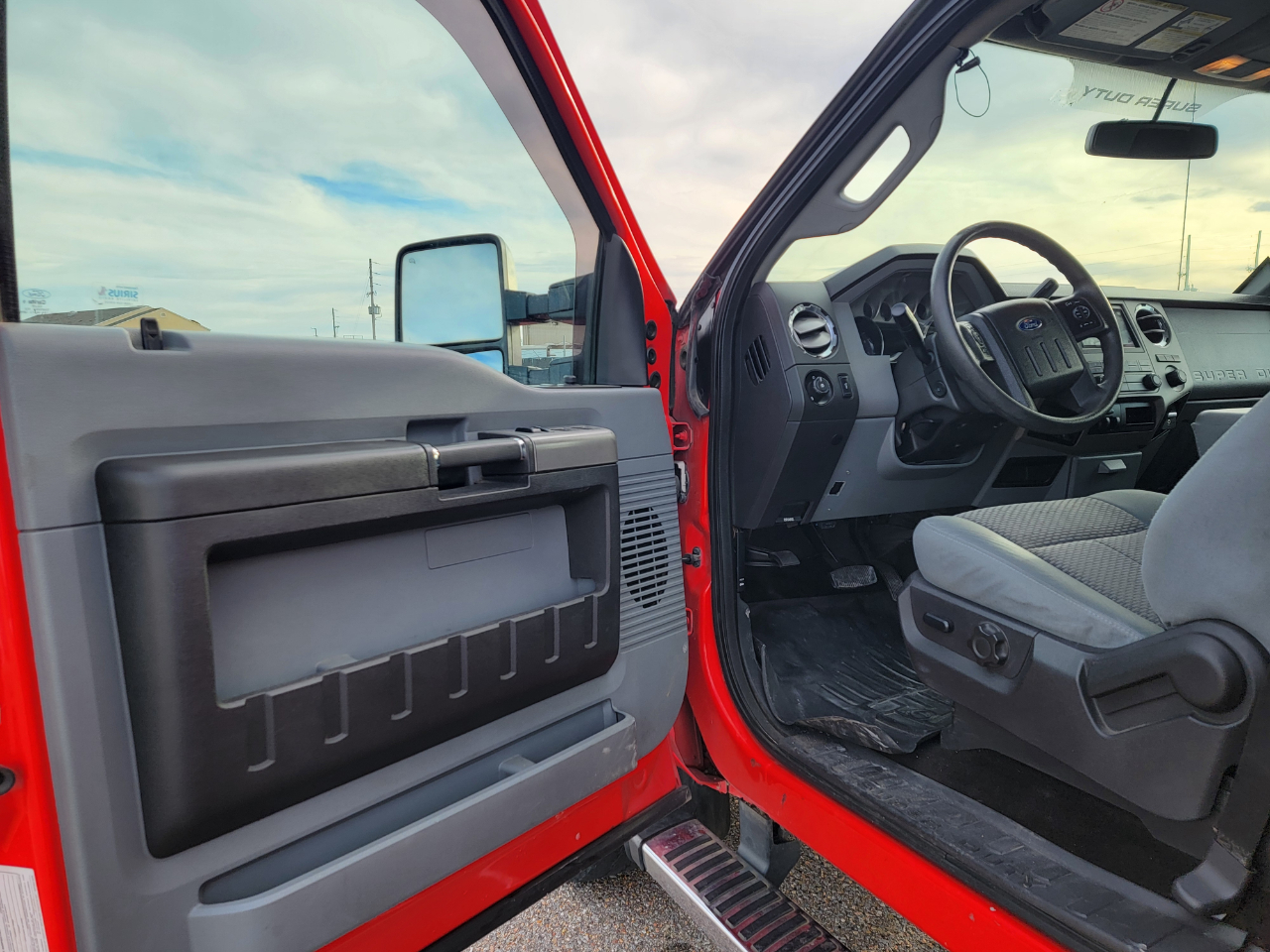 Ford Super Duty F-250 SRW 4WD Crew Cab 172" Platinum 2016