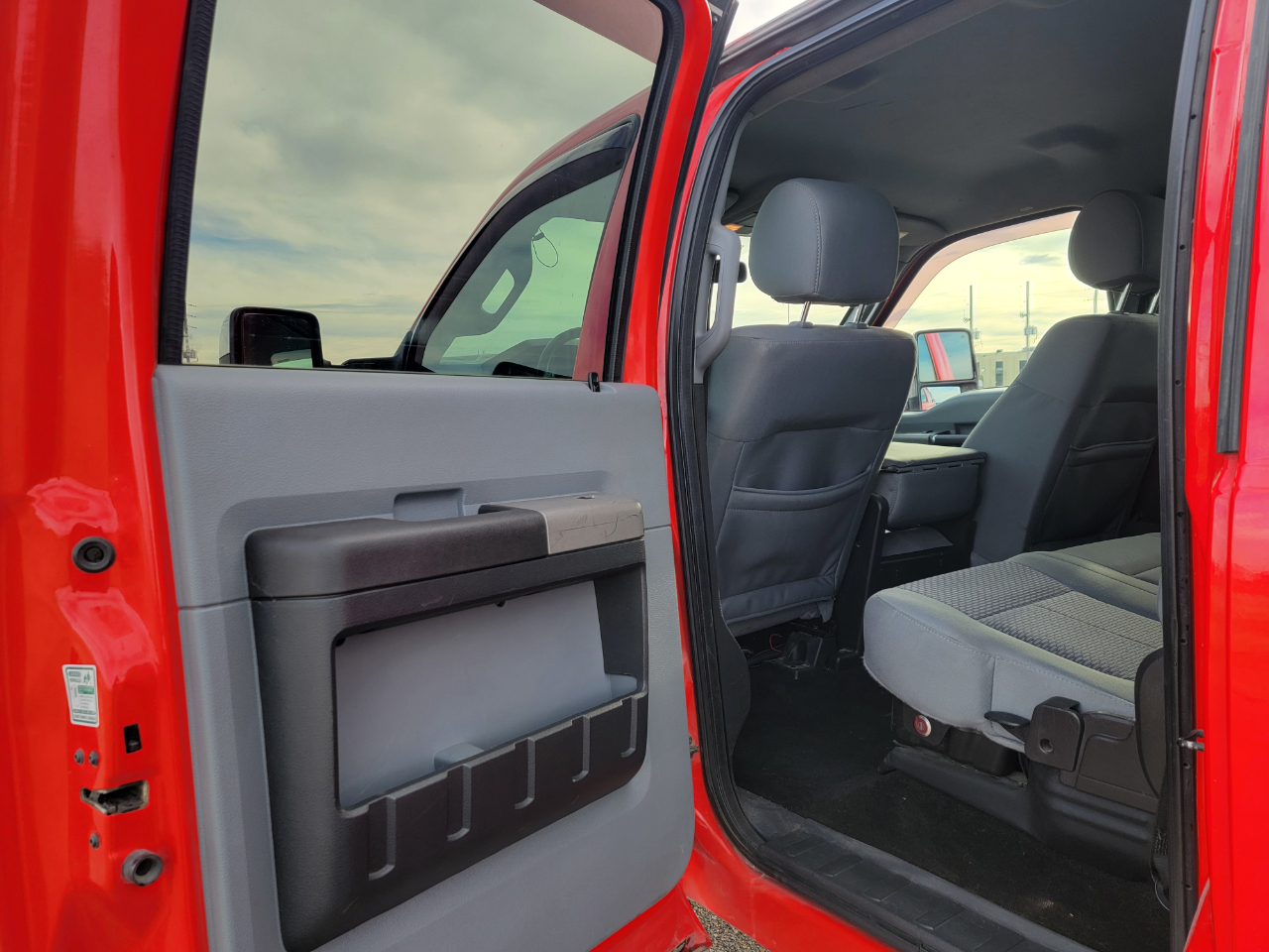 Ford Super Duty F-250 SRW 4WD Crew Cab 172" Platinum 2016