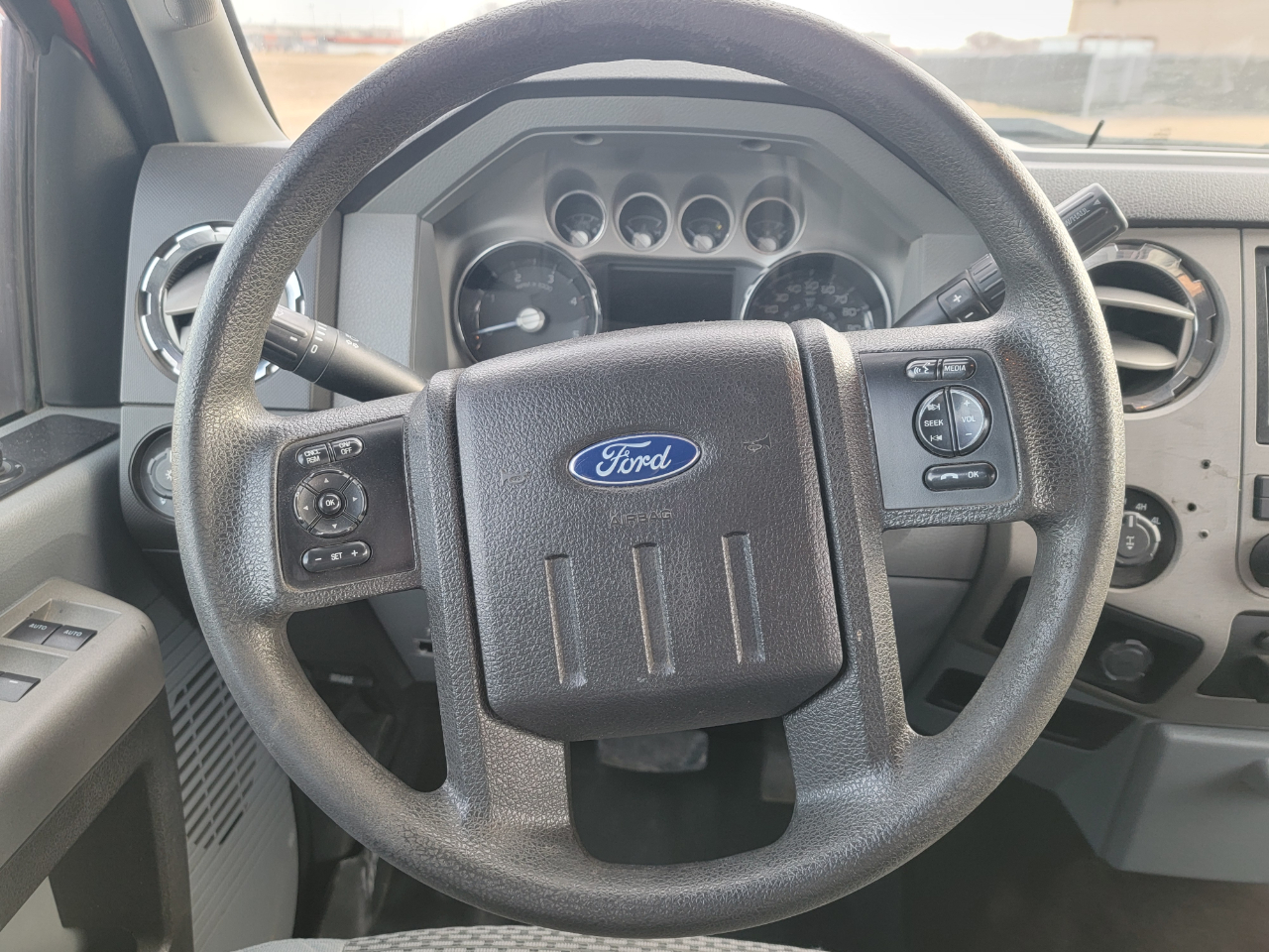 Ford Super Duty F-250 SRW 4WD Crew Cab 172" Platinum 2016