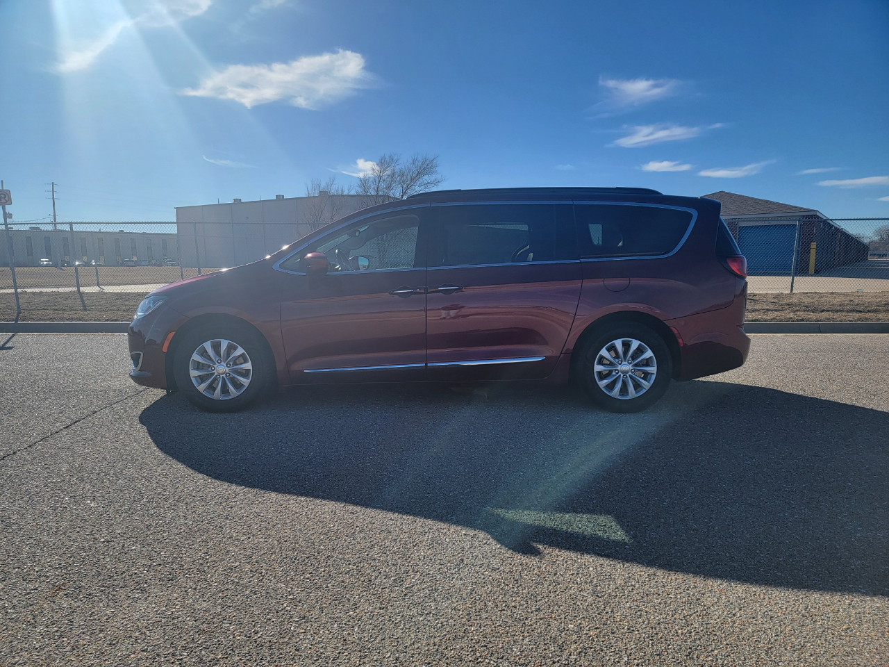 Chrysler Pacifica Touring-L FWD 2017