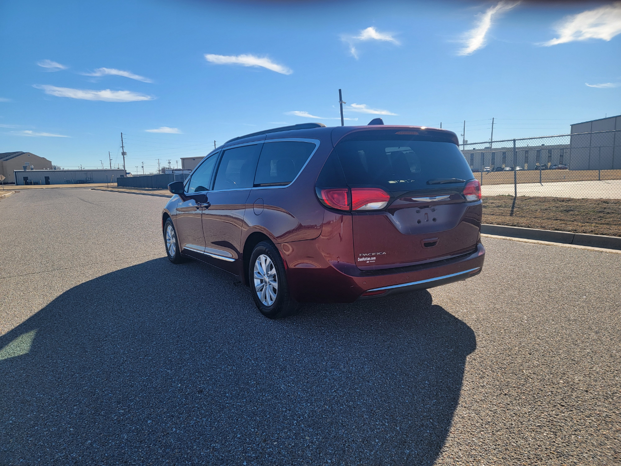 Chrysler Pacifica Touring-L FWD 2017