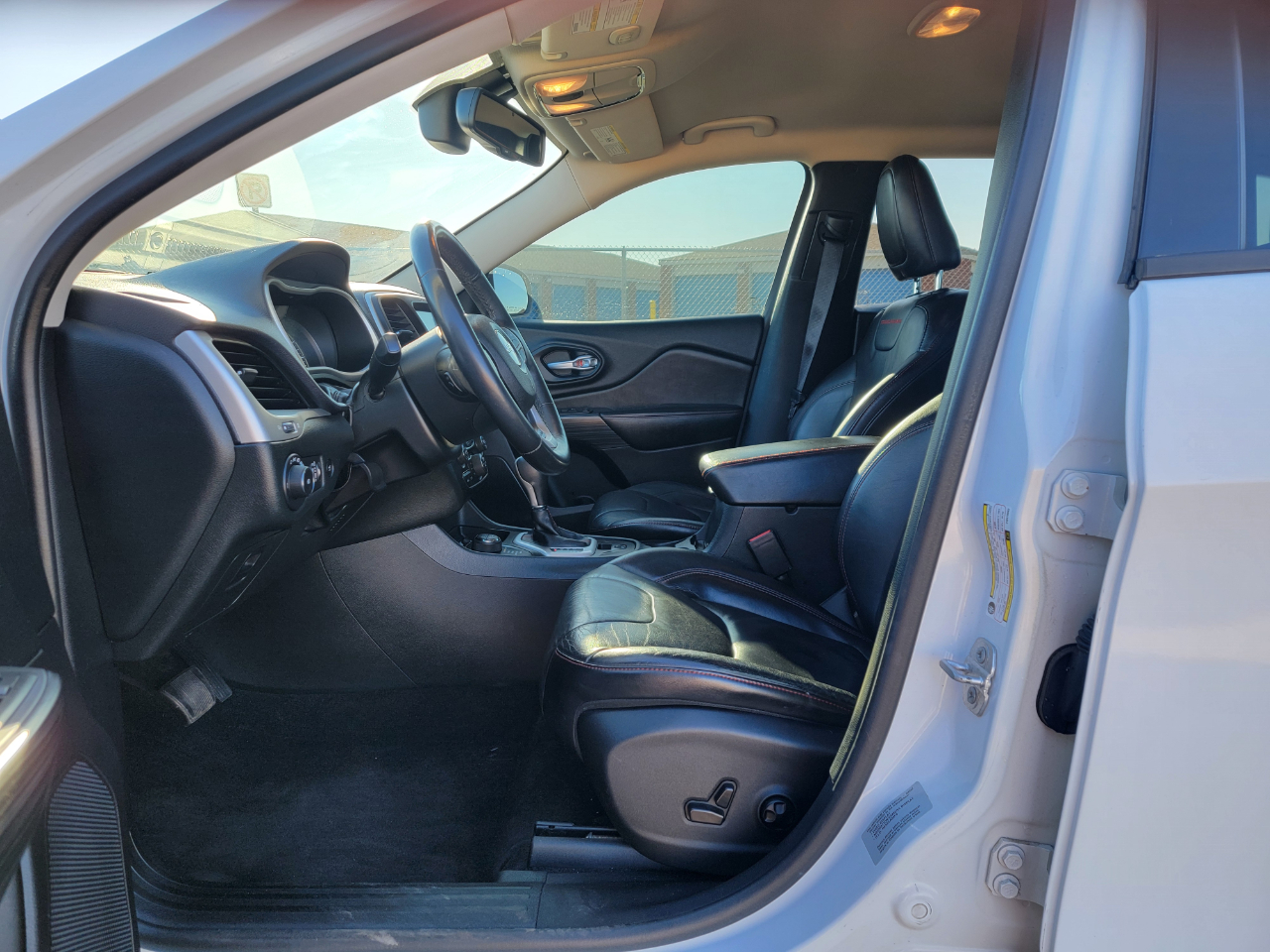 Jeep Cherokee 4WD 4dr Trailhawk 2015