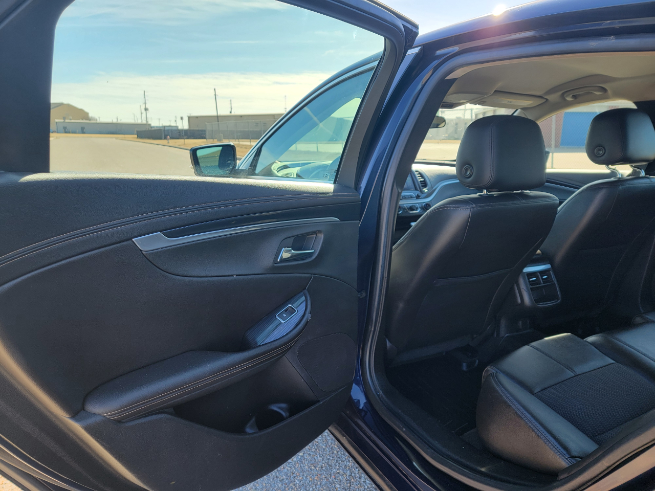 Chevrolet Impala 4dr Sdn LT w/1LT 2019