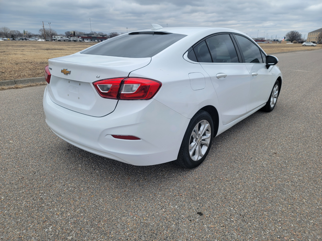 Chevrolet Cruze 4dr Sdn LT 2019