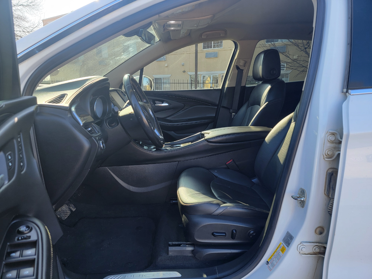 Buick Envision FWD 4dr Essence 2017