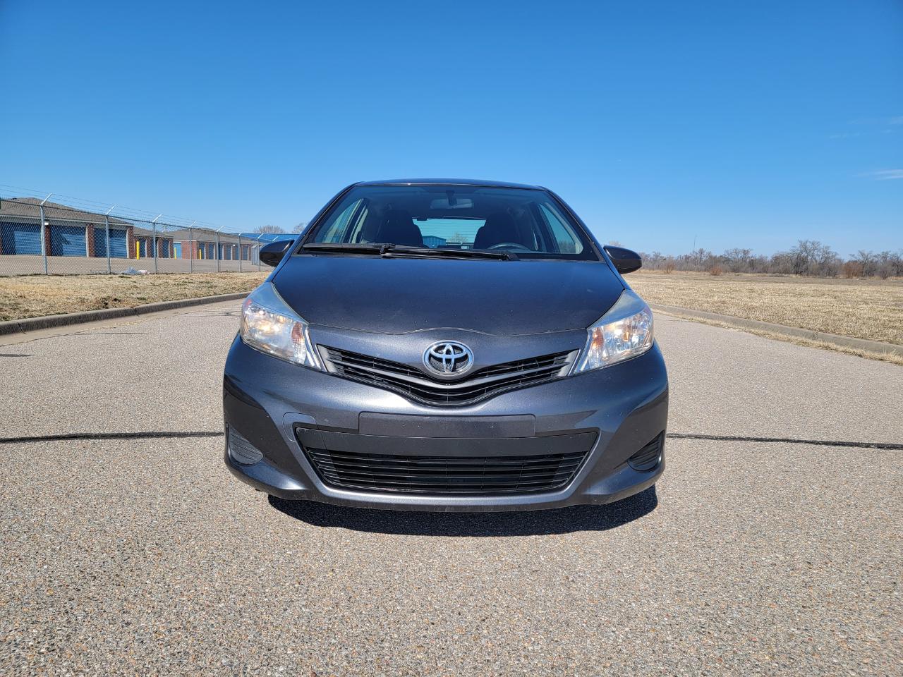 Toyota Yaris 3dr Liftback Auto LE (TMC/CBU Plant) (Natl) 2014