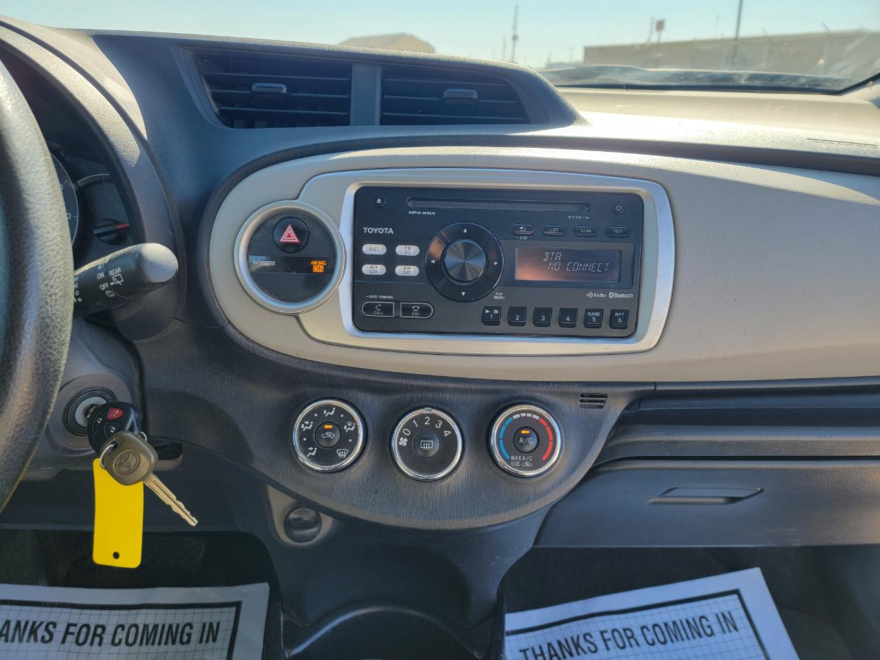 Toyota Yaris 3dr Liftback Auto LE (TMC/CBU Plant) (Natl) 2014