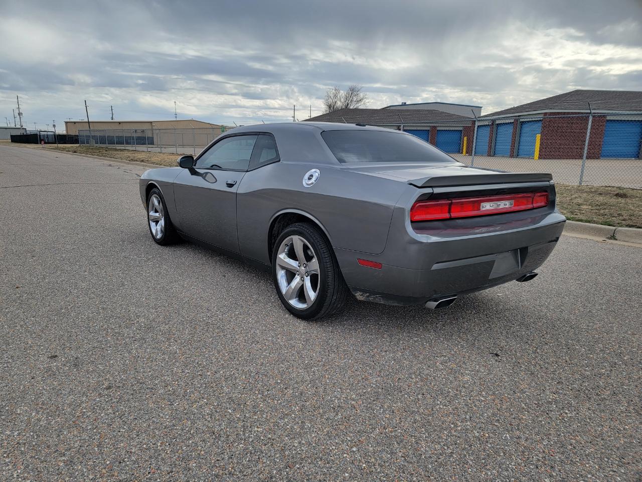 Dodge Challenger 2dr Cpe R/T 2012