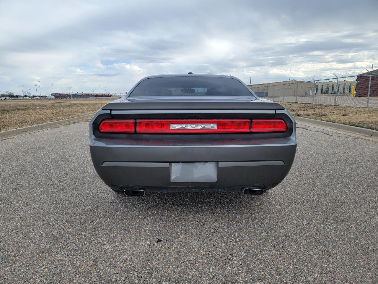 Dodge Challenger 2dr Cpe R/T 2012