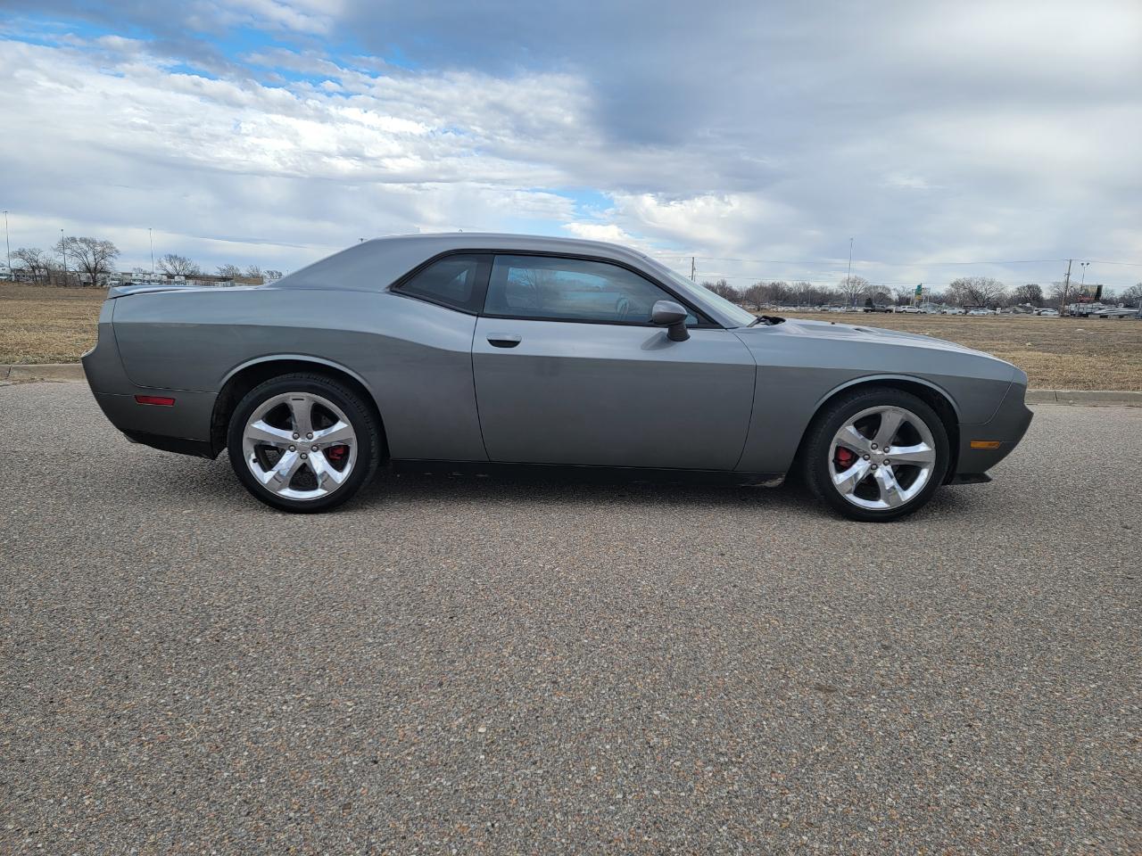 Dodge Challenger 2dr Cpe R/T 2012