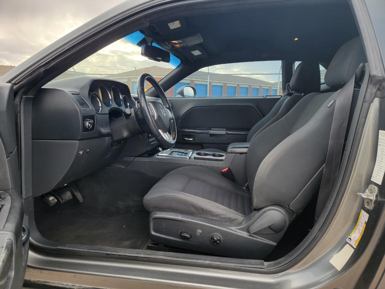 Dodge Challenger 2dr Cpe R/T 2012